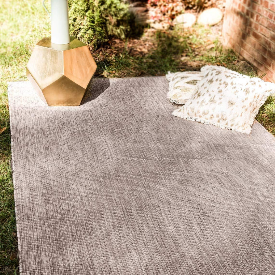 5' x 8' Heathered Area Rug $29 at Brad's Deals