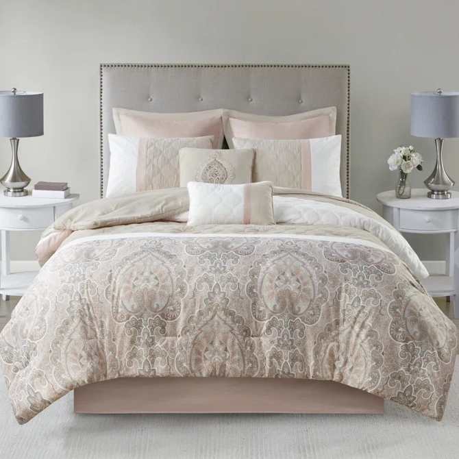 8pc Comforter Set 52 Shipped