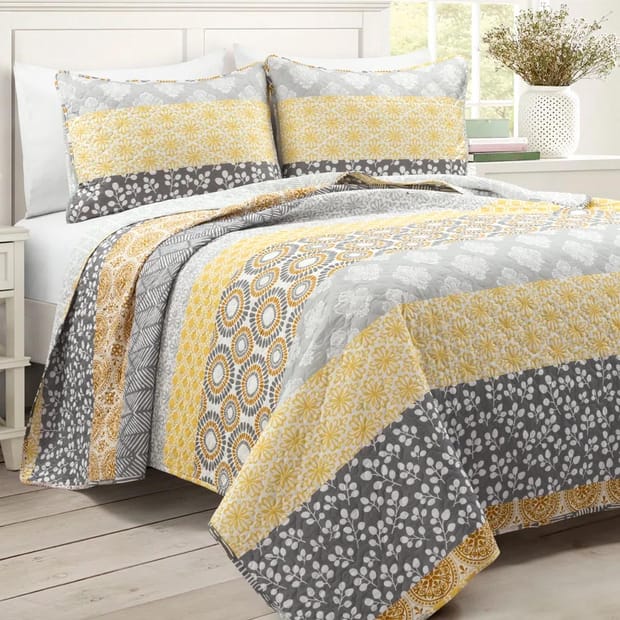 Lush Decor 100% Cotton King Quilt Set $60
