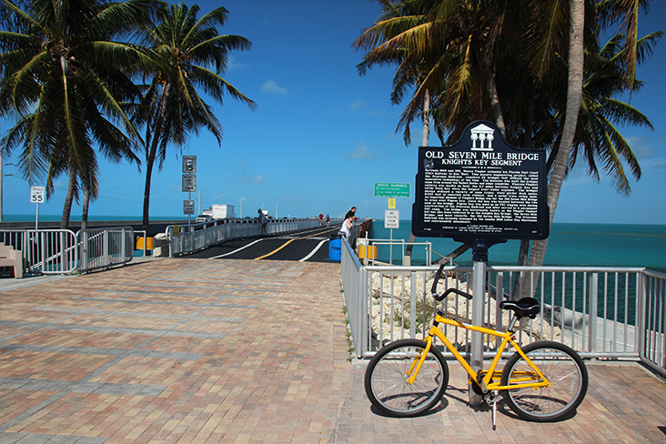 The entrance to Old Seven Mile Bridge