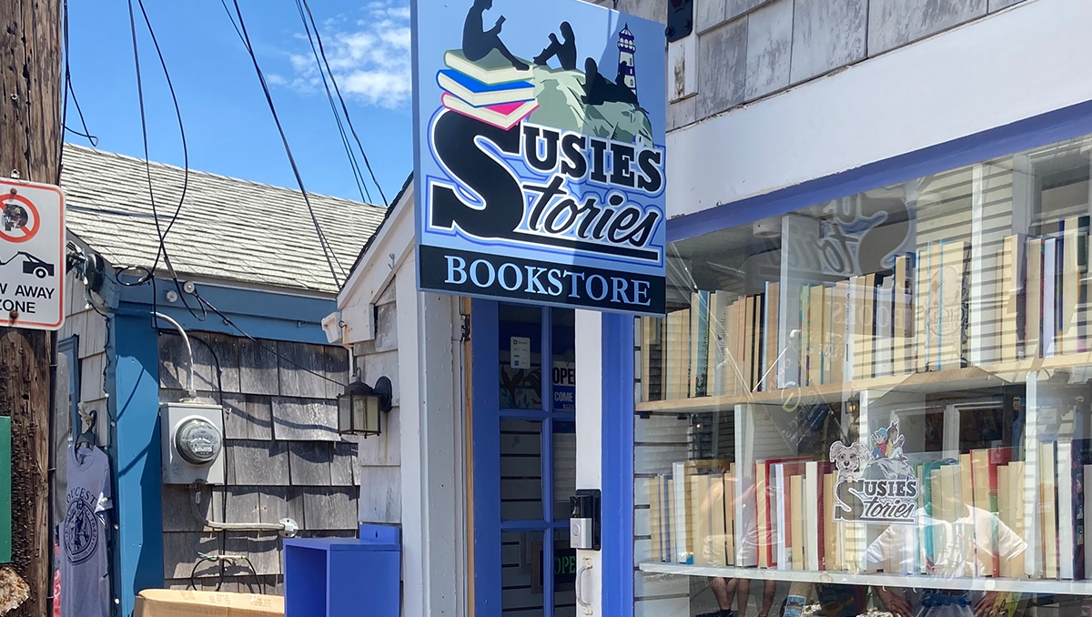 3 Road Trips to Independent Bookstores
