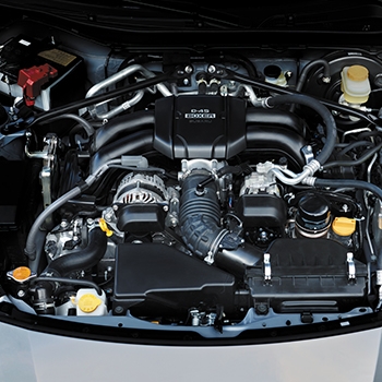 A view under the hood of the 2022 BRZ modelʼs SUBARU BOXER engine