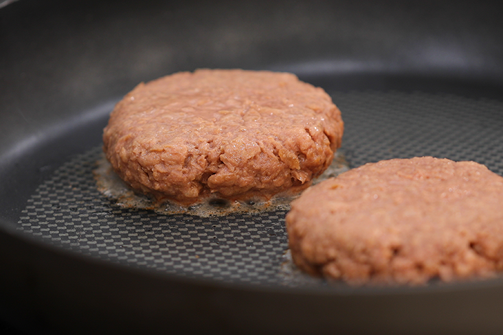 Cooking Beyond Meat Burger