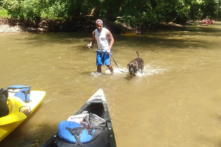 Bruno and Mark canoeing