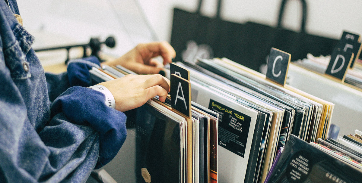 How To Build a Vinyl Collection – Without Going Broke