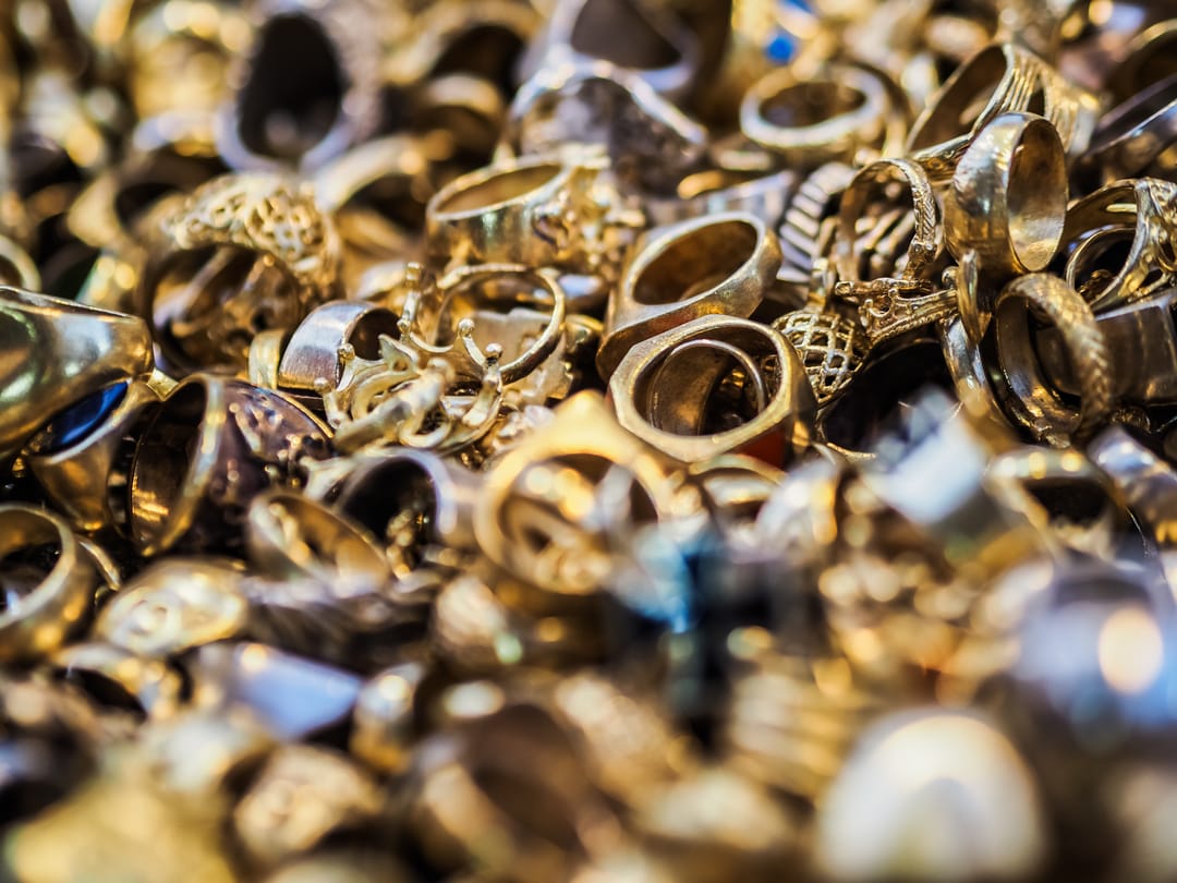A,Mass,Of,Golden,Rings,At,A,Flea,Market