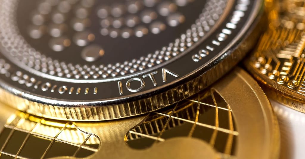 shutterstock_1042713541-compressor shutterstock_1042713541-compressor