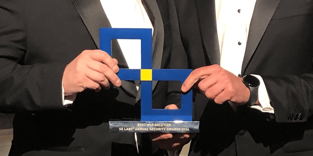 sophos staff presented award sophos staff presented award