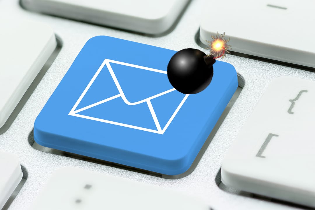 Email,Alert,And,Message,Sending,/,Receiving,Concept,:,Envelope