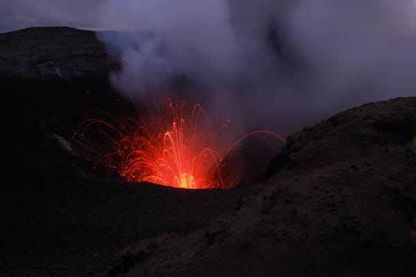 Active,Volcano,Mount,Yasur,Erupts,On,Tanna,Island,,Vanuatu,,Shooting Active,Volcano,Mount,Yasur,Erupts,On,Tanna,Island,,Vanuatu,,Shooting