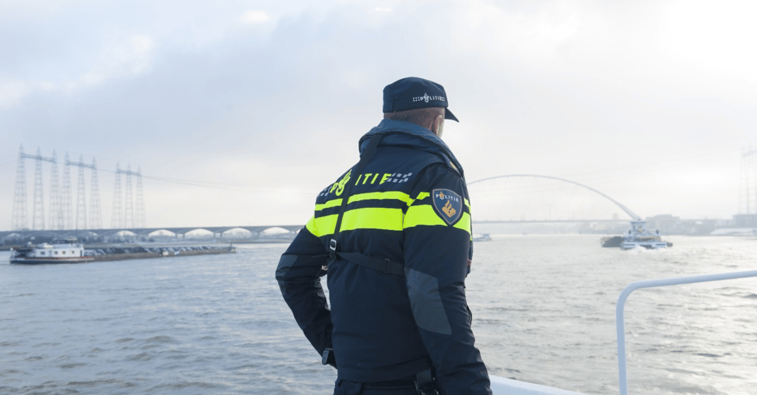 When cops hack back: Dutch police fleece DEADBOLT criminals (legally!)