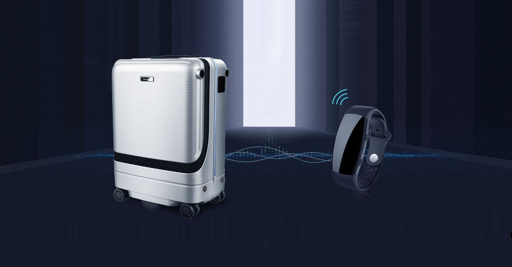 The self-driving smart suitcase… that the person behind you can hijack! The self-driving smart suitcase… that the person behind you can hijack!