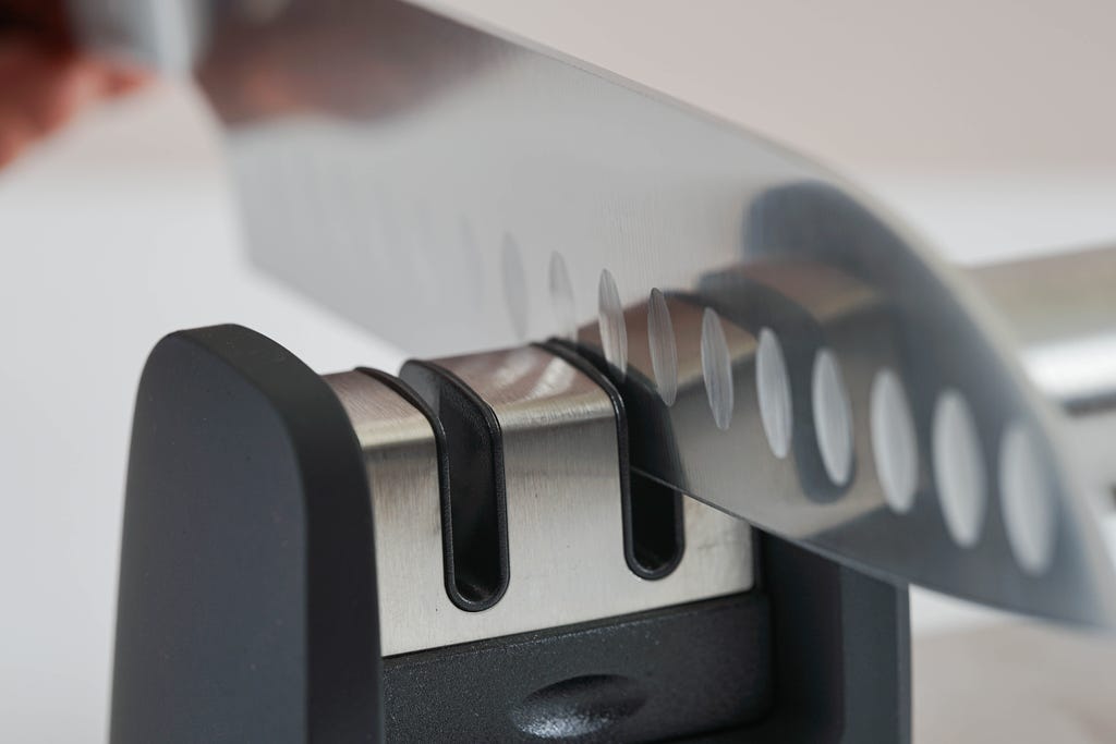 Sharpening the knife: GOLD BLADE’s strategic evolution Sharpening the knife: GOLD BLADE’s strategic evolution