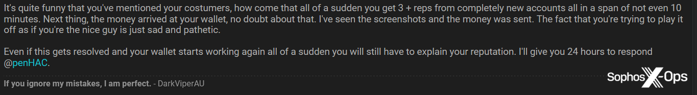 管理者が、あるユーザーが複数のアカウントを運営し評判スコアを不正に高めているとして非難している。