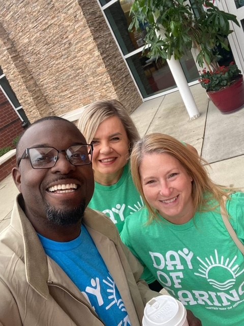 CBL team members volunteer at United Way Day of Caring at the Finklea Community Center in Loris, SC.