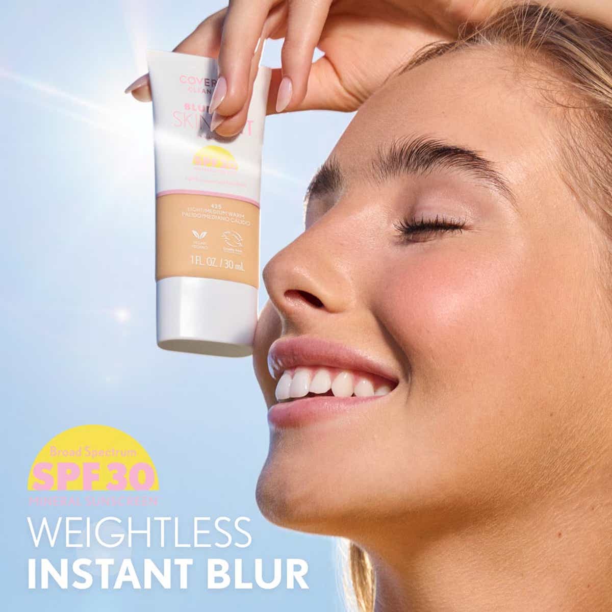 CG_FA25_CF_Blurring_Skin_Tint_Global_SI_4.jpg Clean Fresh Blurring Skin Tint SPF 30 Campaign
