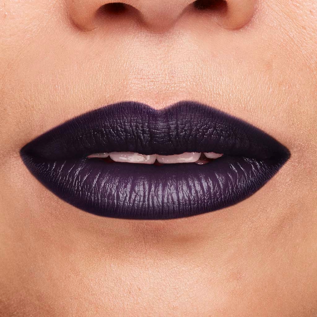 Outlast Lipstain Halloween | COVERGIRL®