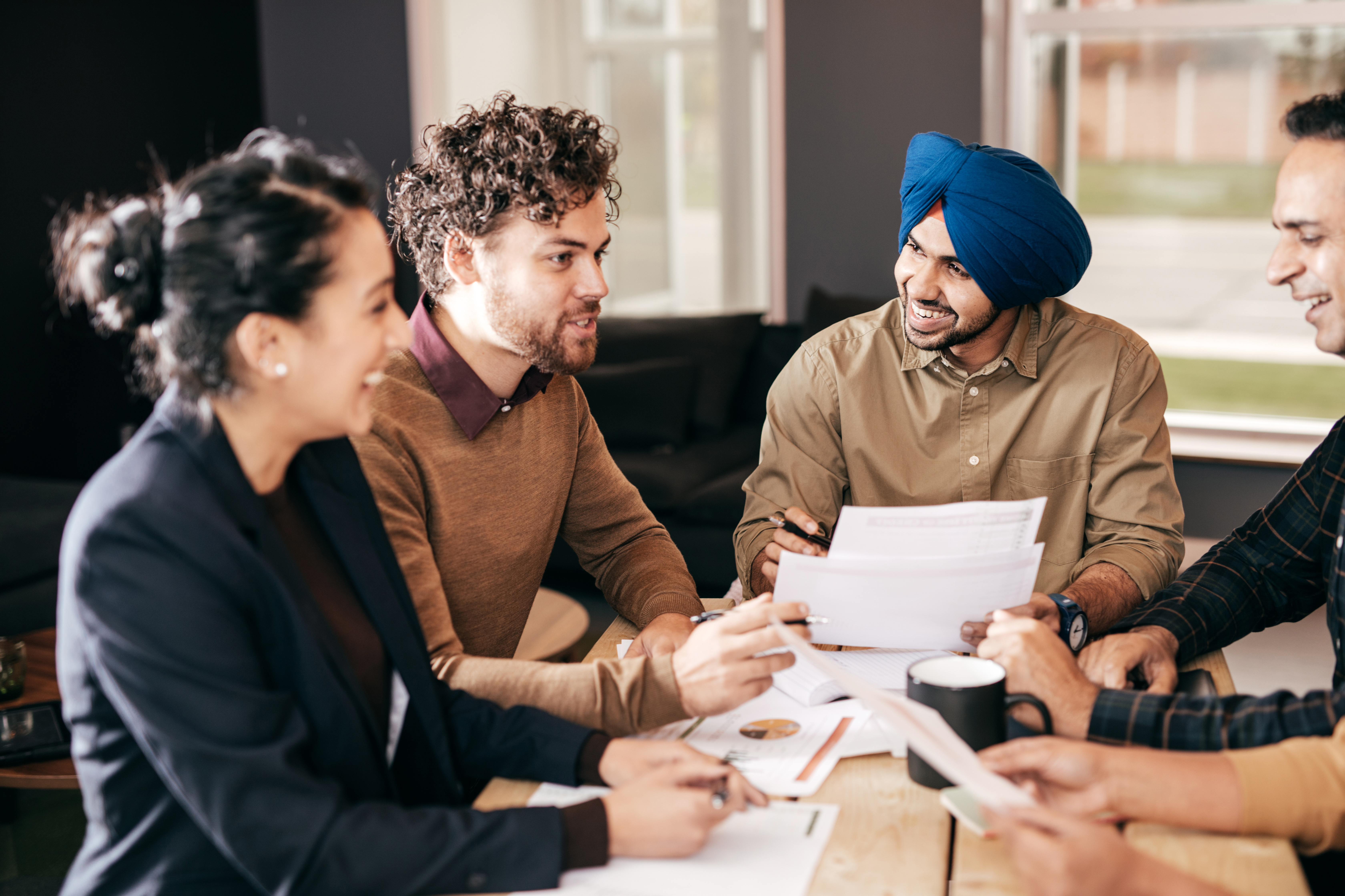 Estudiantes en capacitación para empresas en cultura y comunicación