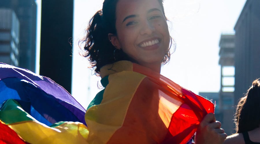 Mujer el pride y las marchas lgbt