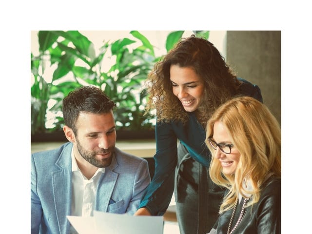 Clase grupal en centro Berlitz.