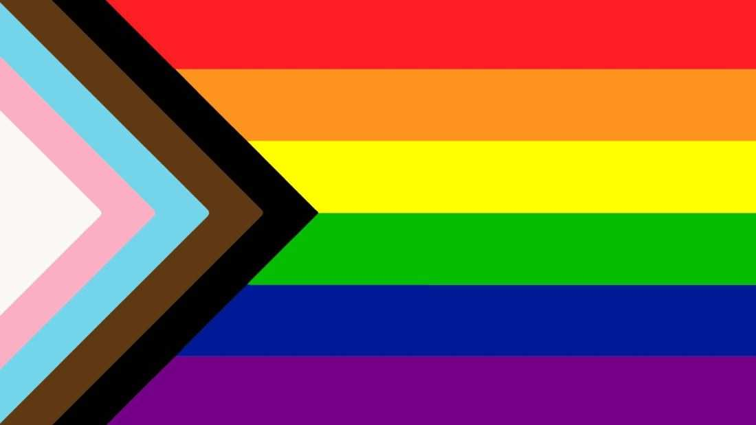 Bandera LGBT+ inclusiva