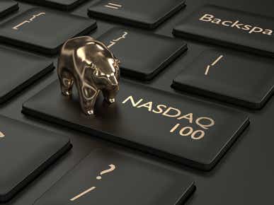 Nasdaq 100 Bearish Statue With Keyboard Keys