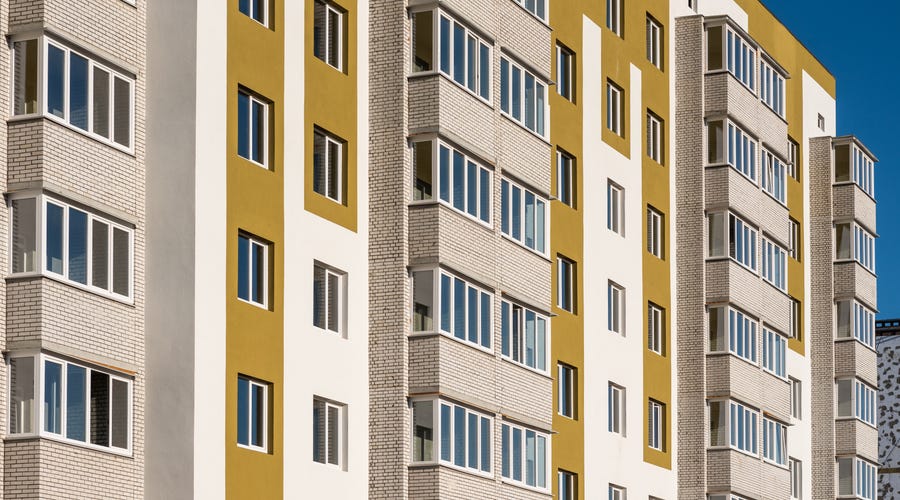 Aprende cómo preguntar y responder dónde vives en inglés