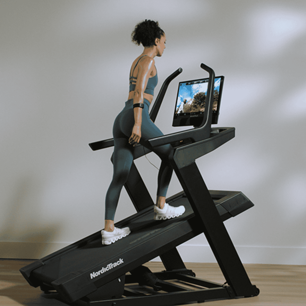 スポーツ Treadmill SportsArt T674L-16 SENZA Elite Treadmill