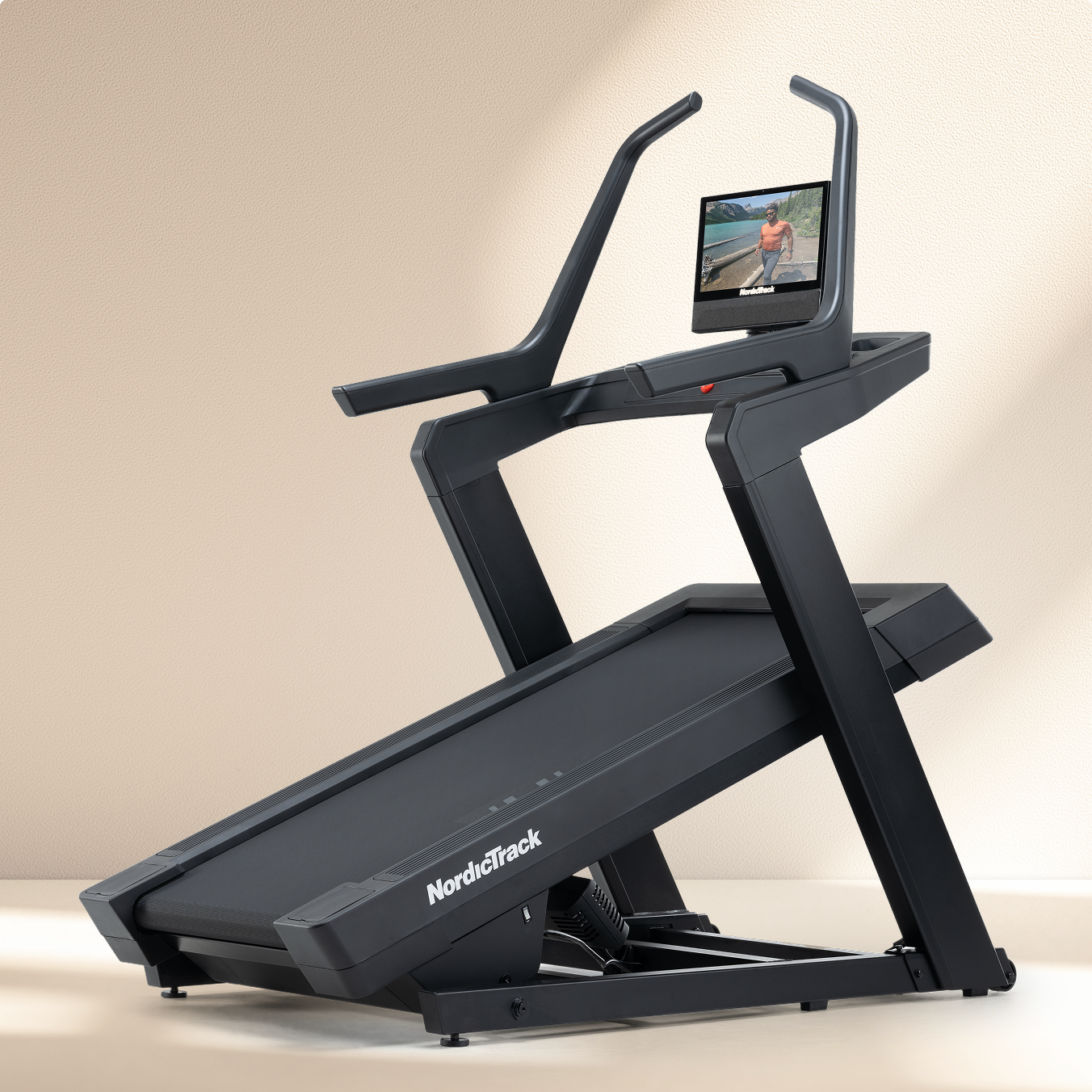 X16 Incline Treadmill - NordicTrack