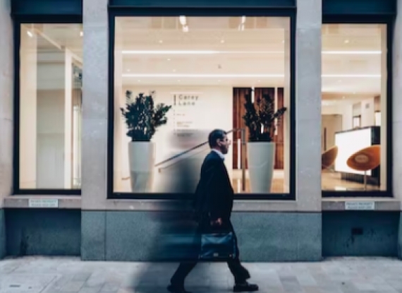 J.P. Morgan Nabs $4.8 Million UBS Team and $2.3 Million Goldman Advisor