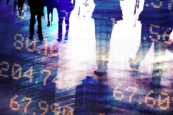 Schwab Throws Hat in Direct Indexing Race