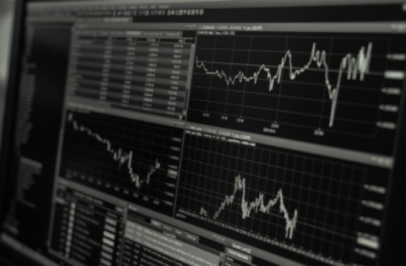 BlackRock Slashes Fees on Struggling Bond ETFs