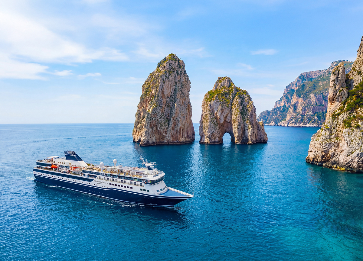 vidantaworld-elegant-yacht-sailing