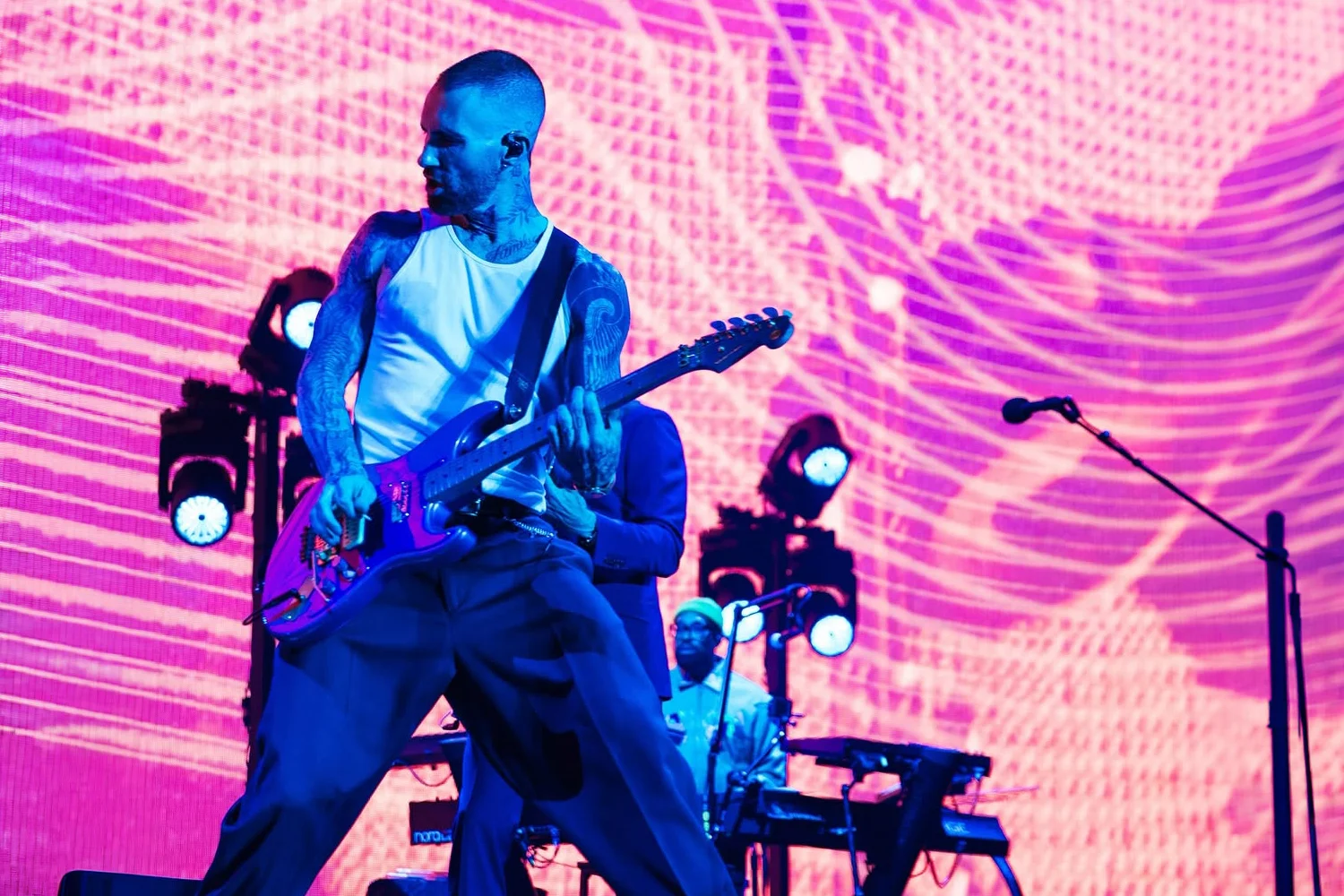 insider-oct-maroon-5.webp