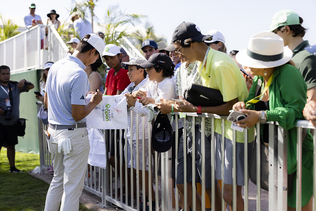 player-signing-vidantaworld-mexico-open