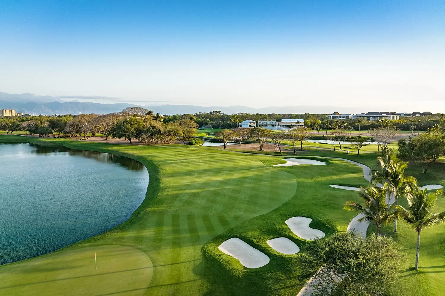 vidantaworld-golf-vallarta-course.webp