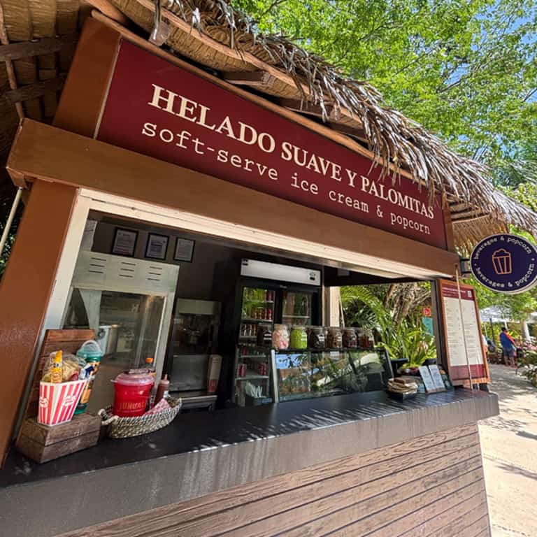 Puesto de Helado Suave y Palomitas en Jungala Aqua Experience