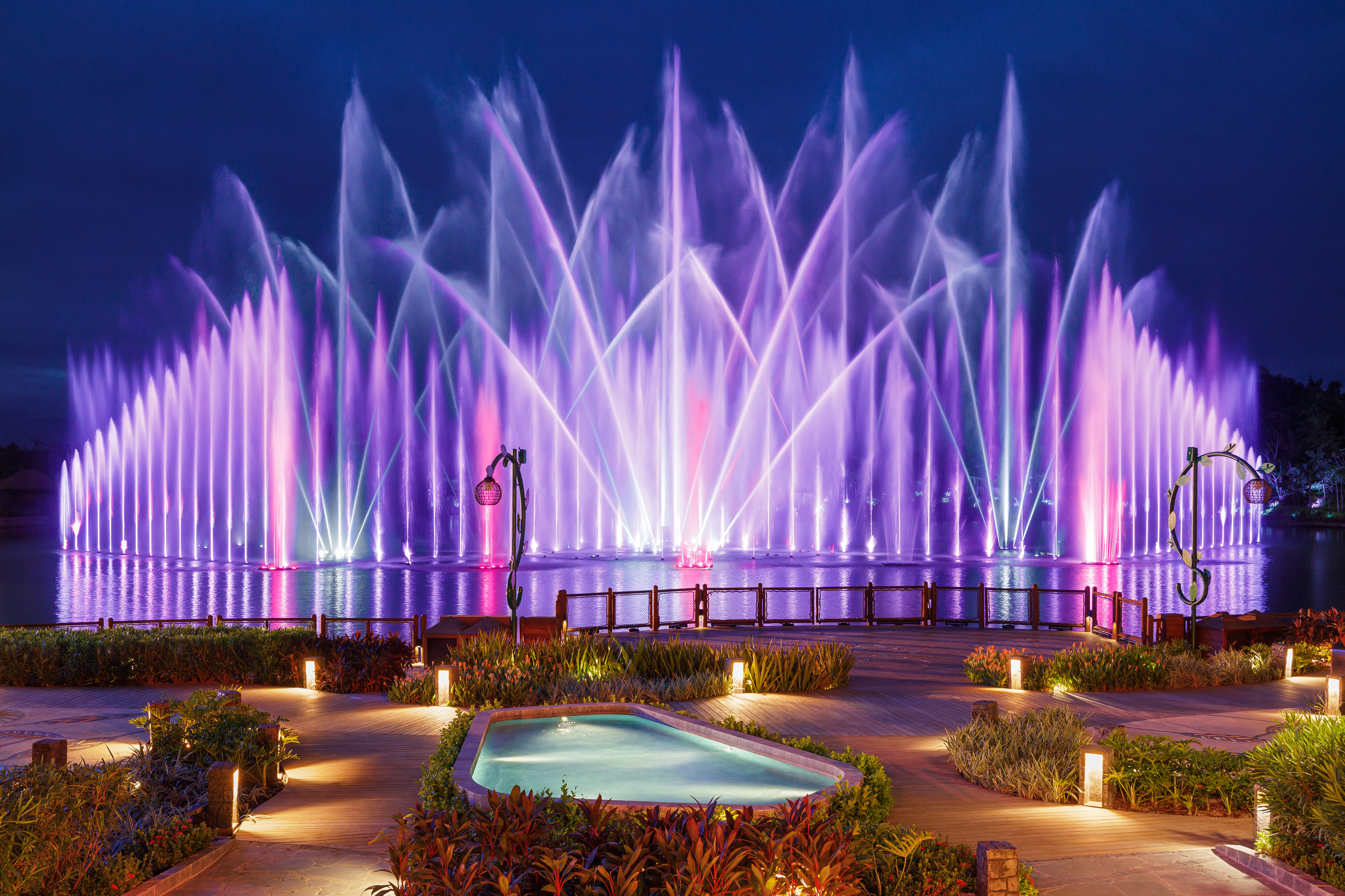231025_VDNV_VW_Resort_Fountains_Wide-2480_Opt1_MASTER.jpg