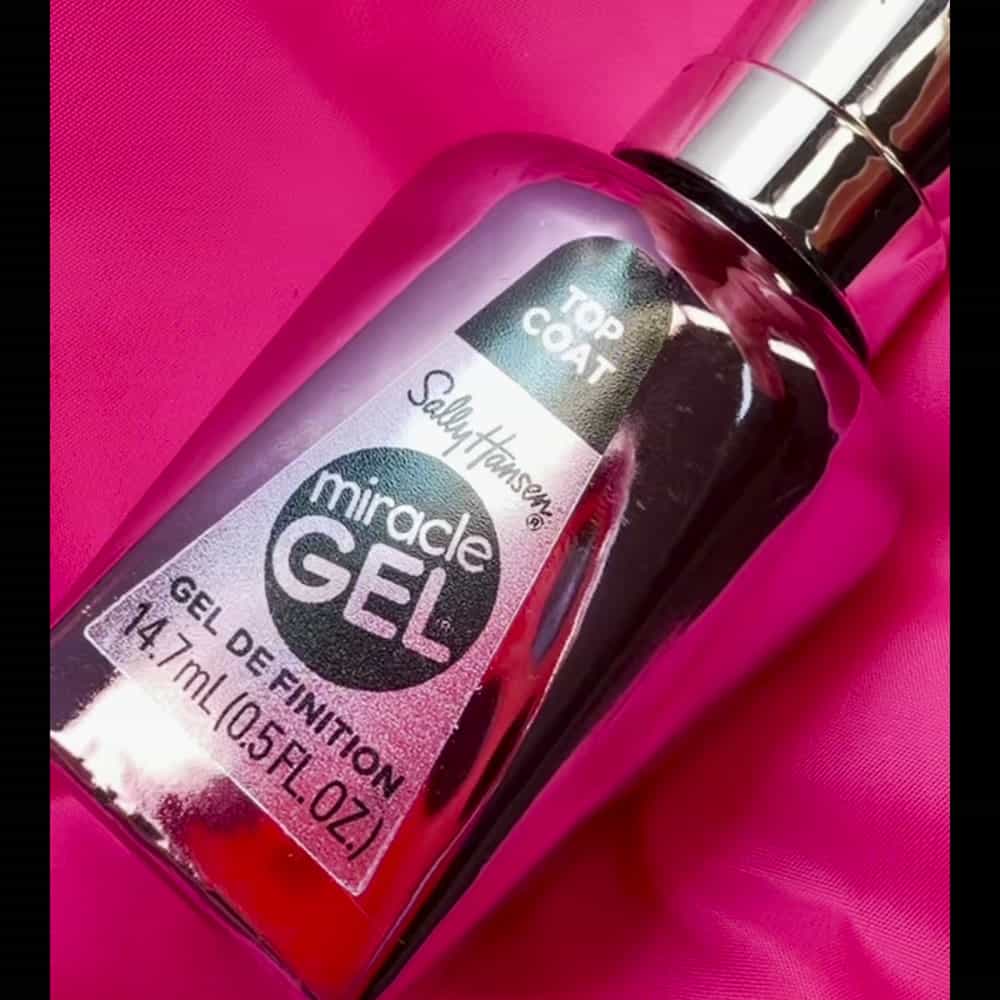 Miracle Gel Supercharged Pinks DIY Heart Mani Step 3 Thumbnail