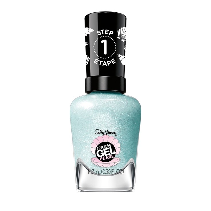 Seas the Day by Sally Hansen nail polish