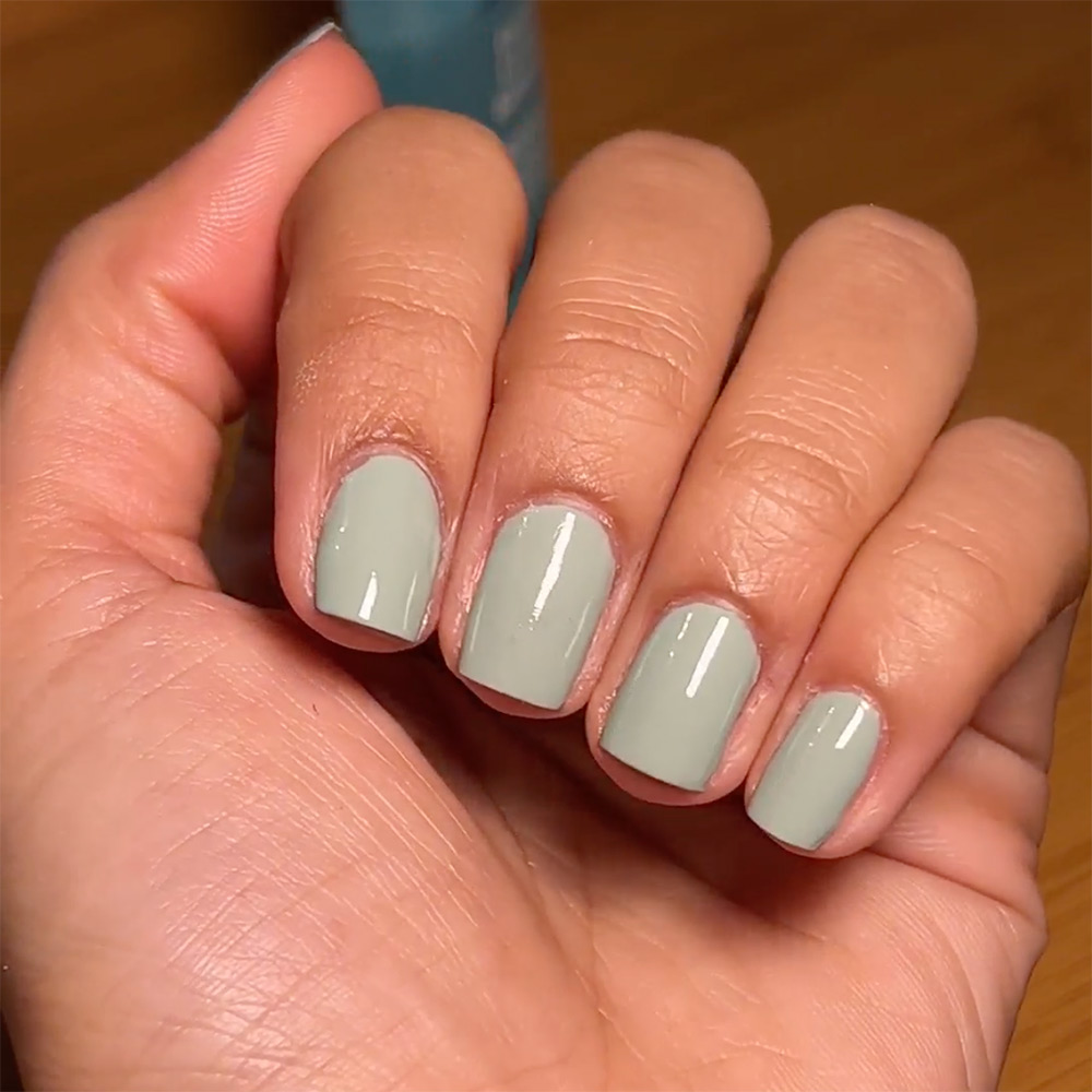 diy home mani (because 