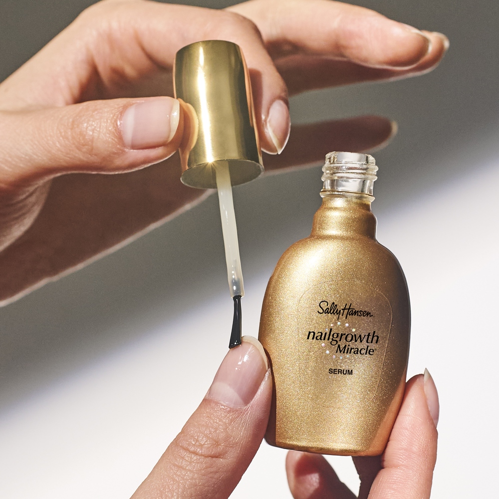 Nailgrowth Miracle Serum™ | Sally Hansen®