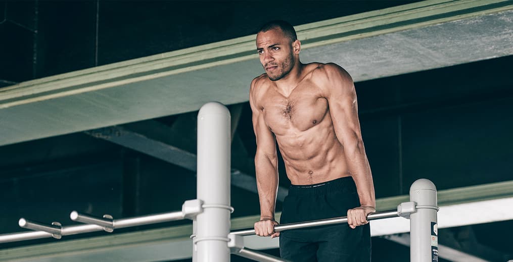 Straight-bar-dips