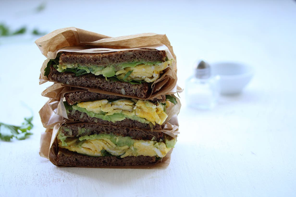 avocado_and_egg_sandwich