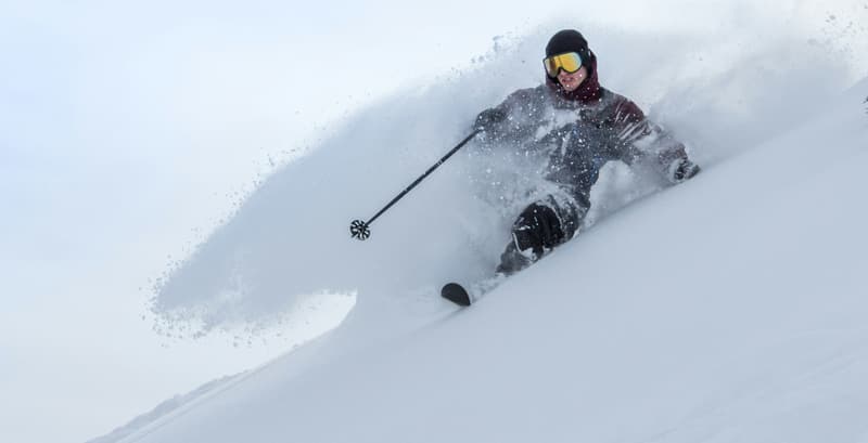 athlete-skiing-powder-snow.jpg