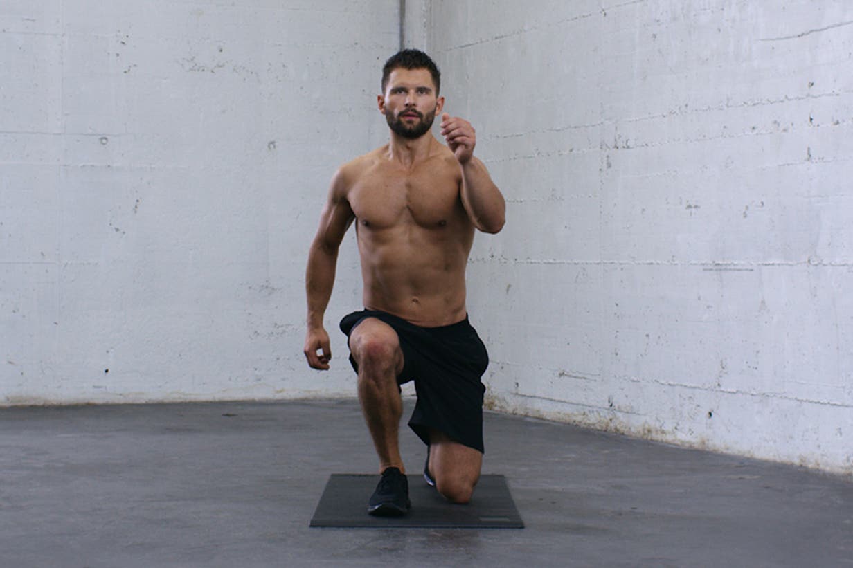 Man doing the split lunges exercise