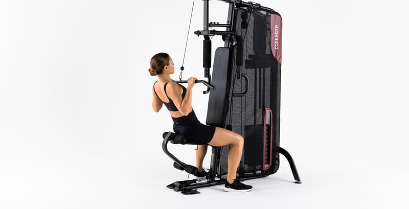 lat-pulldowns-target-back-muscles.jpg