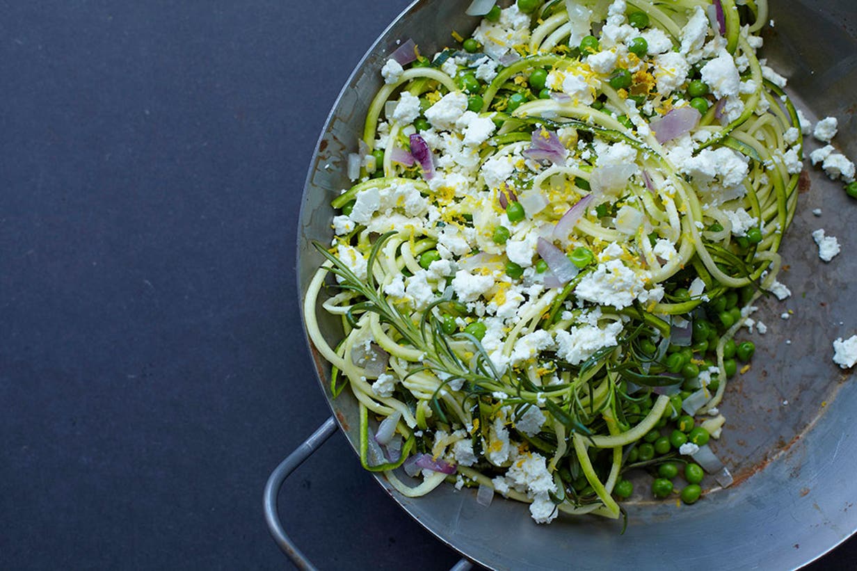 zoodles with creamy feta sauce