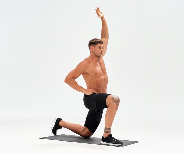 hip-stretch-post-ride-recovery-cyclists.jpg