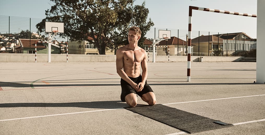 2018-08-26-freeletics_speed_&_performance_man_0006_1323x600.jpg